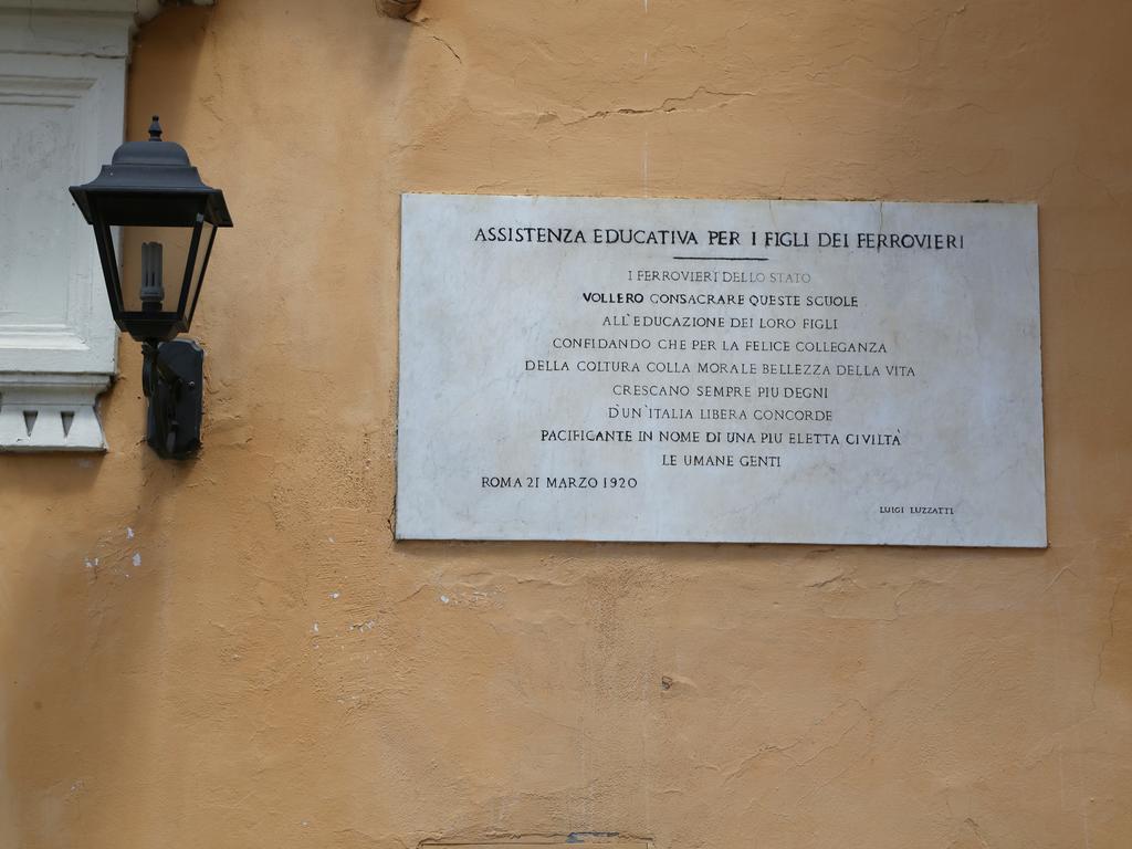 Guest House Trastevere โรม ภายนอก รูปภาพ